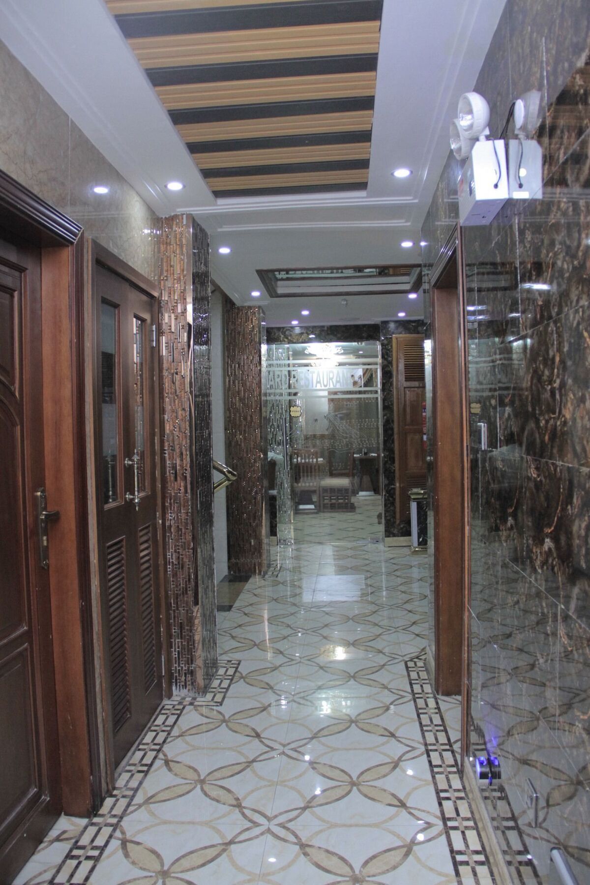 Zimbo Golden Hotel Daressalam Exterior foto